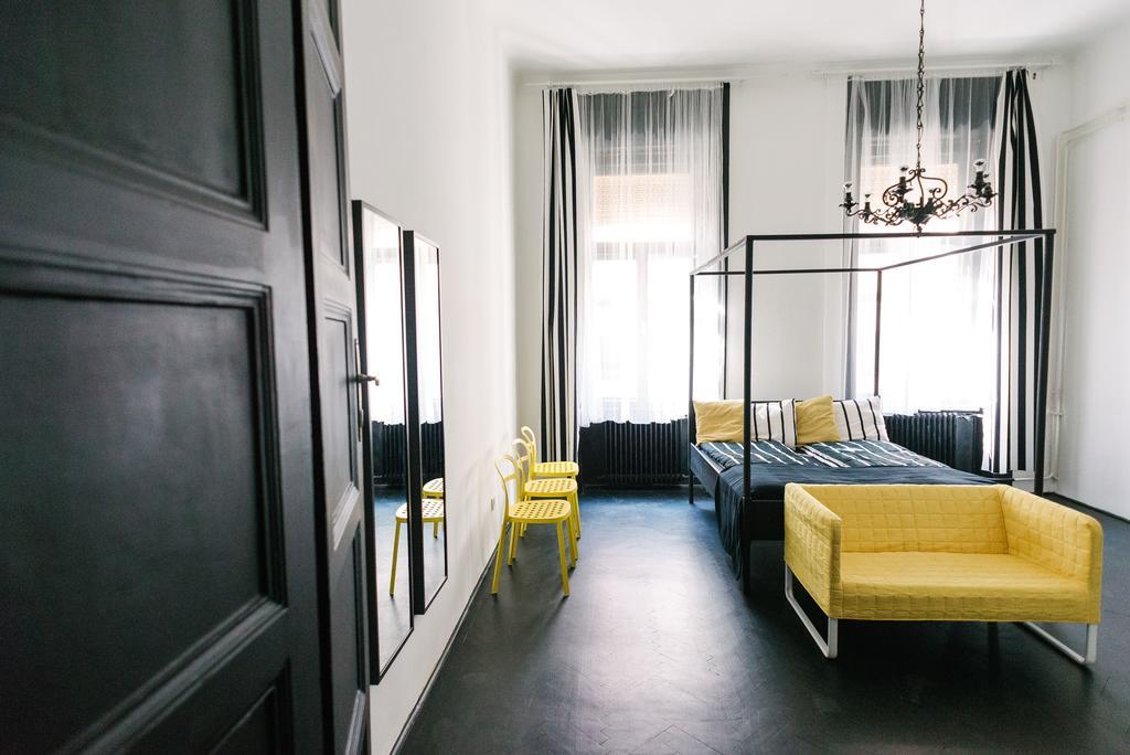 D.Five Stylish Apartment On Vaci Street Βουδαπέστη Εξωτερικό φωτογραφία